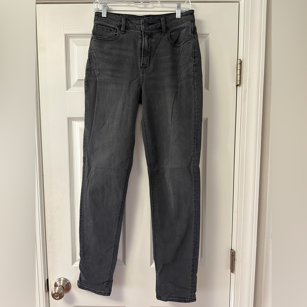 American Eagle black jeans size 4 long.